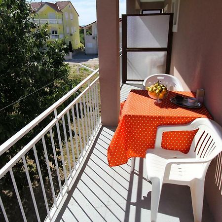 Apartments Lili Biograd Na Moru Exterior foto
